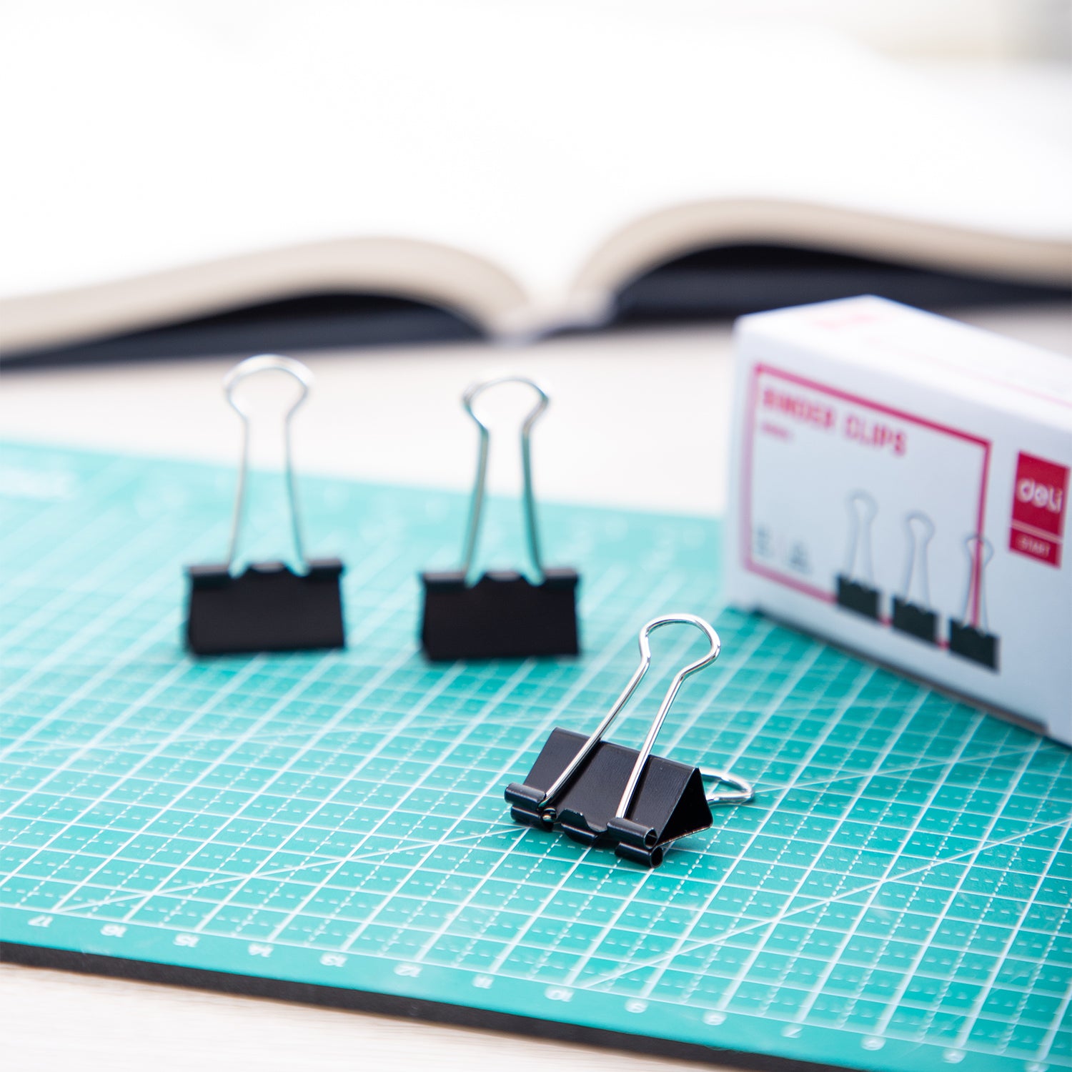 Deli Stationery-      Binder Clip 25Mm(Box) (SKU: E38564)