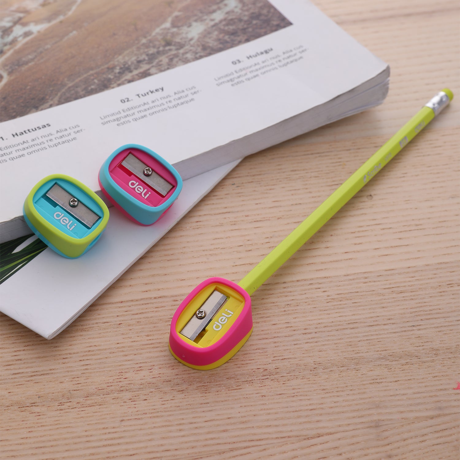 Deli Stationery- Pencil Sharpener1 hole for pencil 8mm (SKU: ER00903)