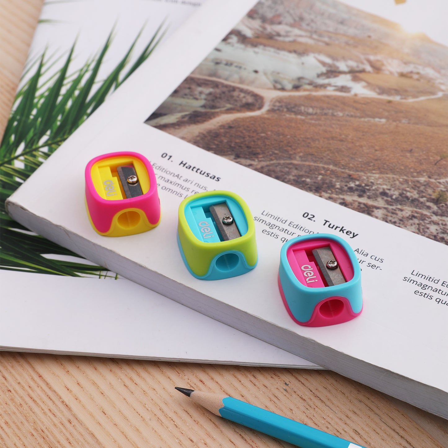 Deli Stationery- Pencil Sharpener1 hole for pencil 8mm (SKU: ER00903)