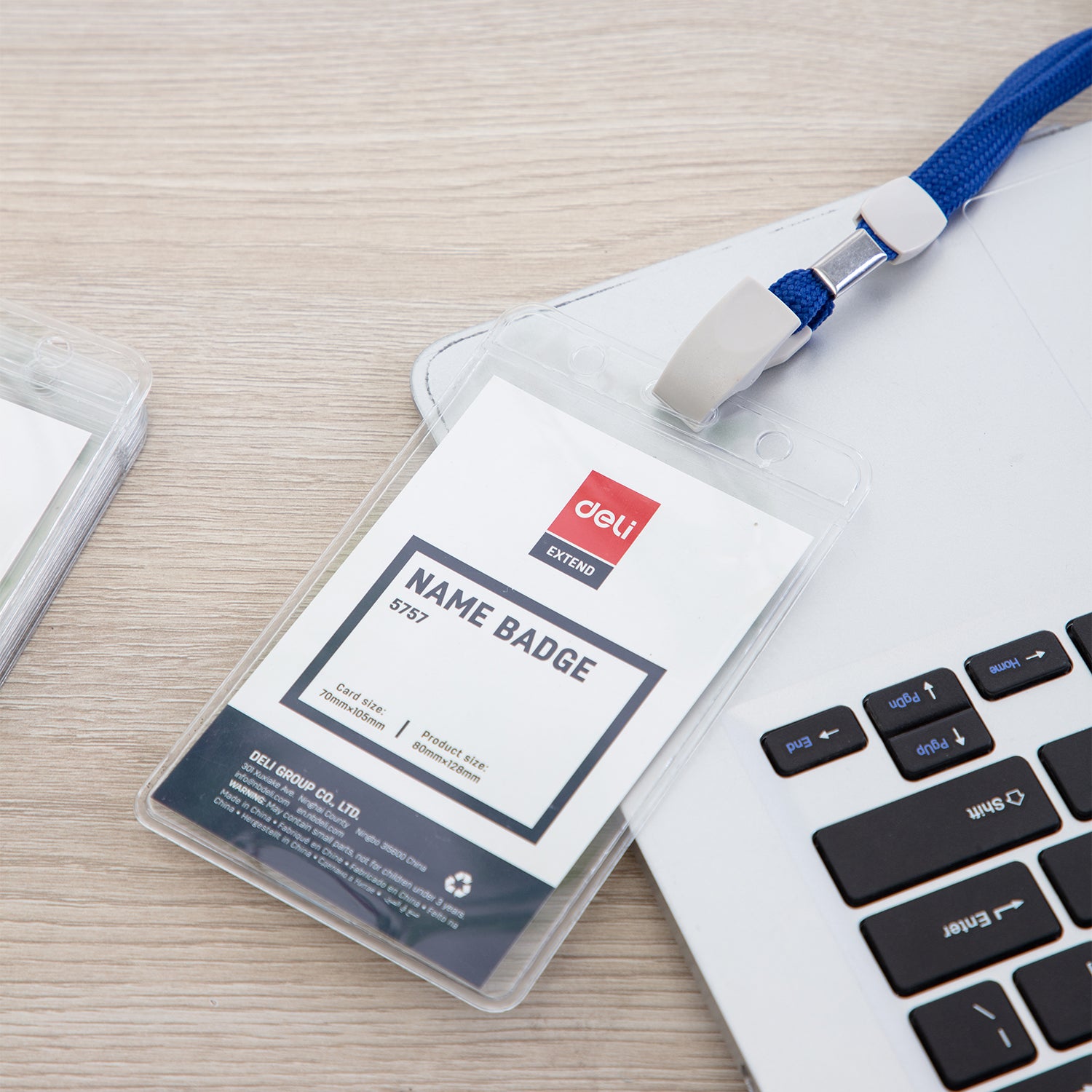 Deli Stationery-     Name Badge & Lanyard Inner core size 95 * 68 MM (SKU: E5757)