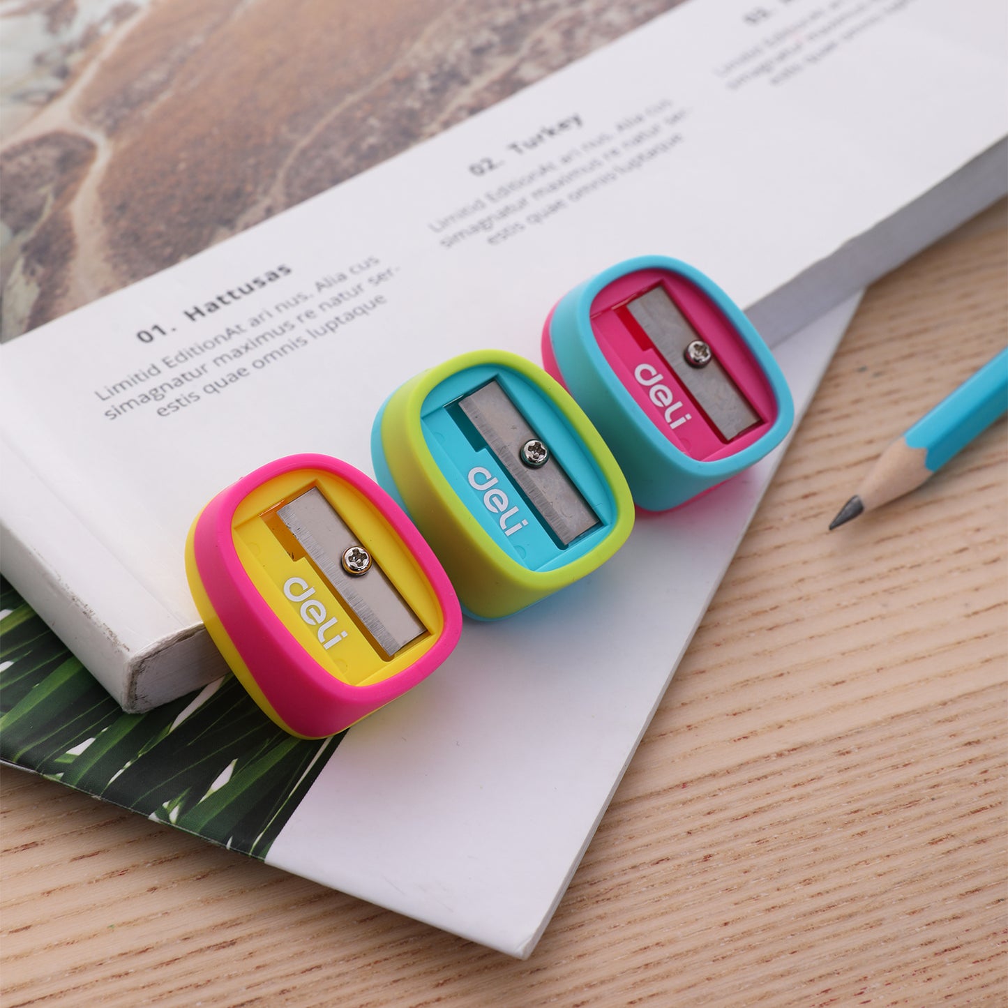 Deli Stationery- Pencil Sharpener1 hole for pencil 8mm (SKU: ER00903)