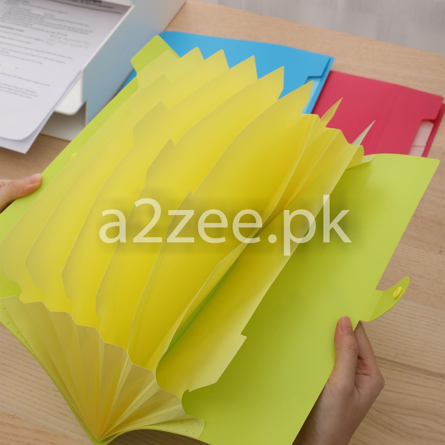 Deli Stationery - Expanding File (SKU: EB40102)